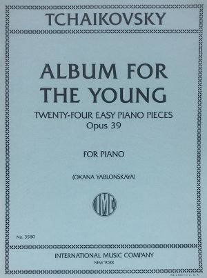 Album the Young 24 Easy Pieces Op 39 Piano